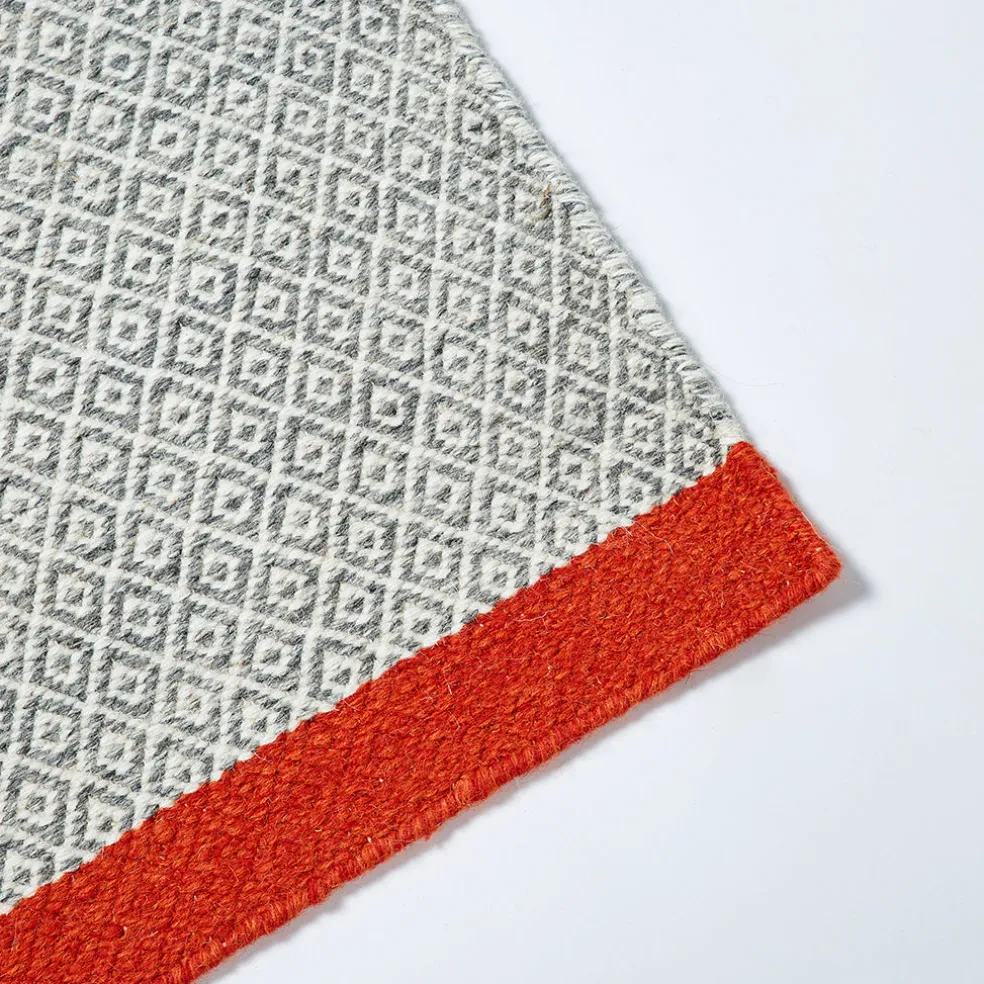 Clearance Mini Diamond Kilim Rug Ivory & Firecracker 200 x 300cm Rugs