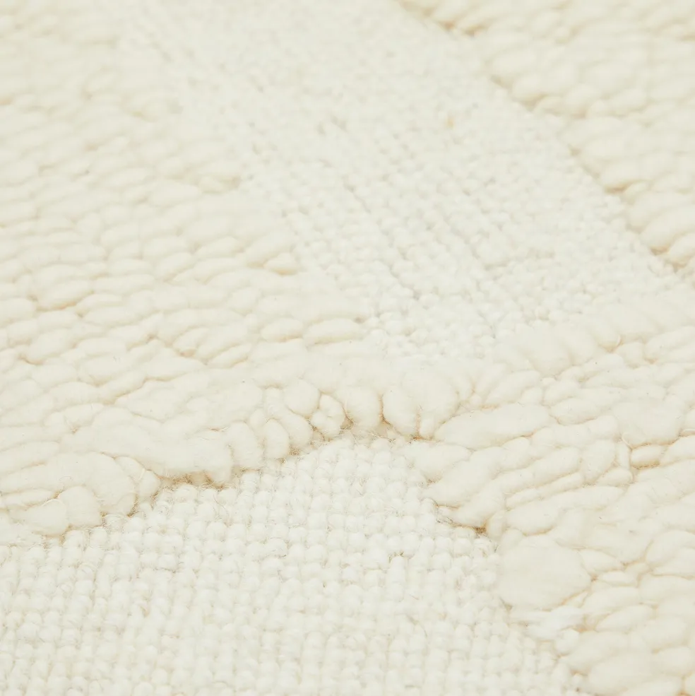 Outlet Wavy Lines Rug Neutral 200 x 300cm Rugs